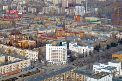 Как в Екатеринбурге празднуют 9 Мая: онлайн-трансляция