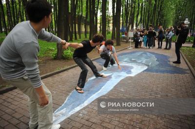 Фестиваль 3D-картин на асфальте в Москве | РИА Новости Медиабанк