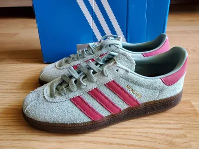 Adidas Munchen Hazy Green/Wild Pink men's 7 NEW | eBay