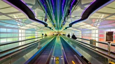Inside the terminal at O Hare International Airport in Chicago Stock Photo  - Alamy