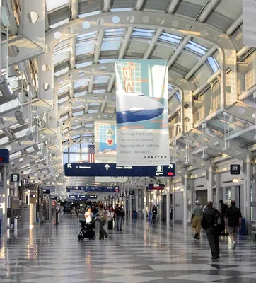 Foster, Calatrava and SOM on shortlist for Chicago O'Hare airport terminal