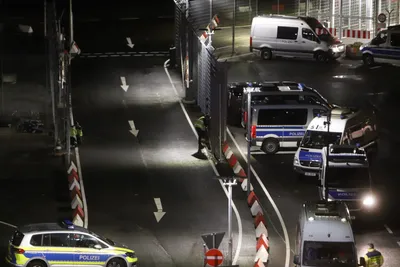 Аэропорт в Гамбурге закрыли из-за выехавшего на перрон вооруженного человека