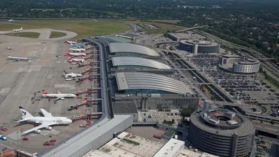 В аэропорту Гамбурга неизвестный удерживал в заложниках ребёнка