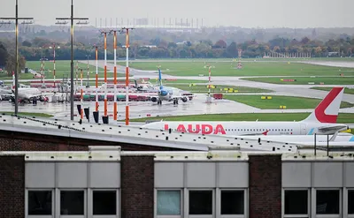 Аэропорт Гамбурга частично возобновил работу после инцидента с заложником —  РБК