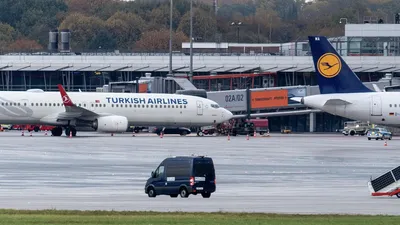 В аэропорту Гамбурга отменили более 70 рейсов из-за вооруженного мужчины -  РИА Новости, 05.11.2023