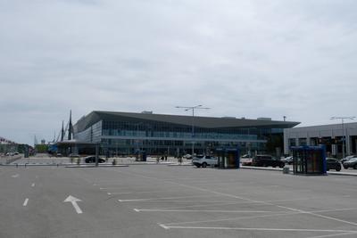 Международный аэропорт Красноярска приостановил до марта полёты на юг России