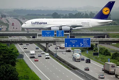 Leipzig / Halle Airport LEJ ♥ Leipzig Region