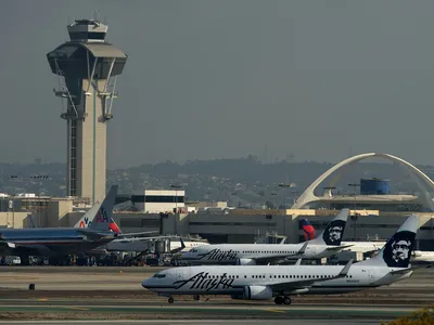 Международный аэропорт Лос-Анджелеса LAX (120/100) | IZI Travel