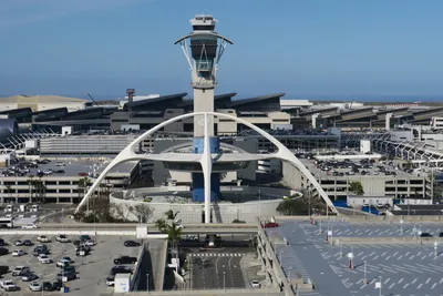 LAX: Guide to the Los Angeles International Airport