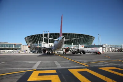 Visit The Nice Côte d'Azur Airport Along The Mediterranean - 🇫🇷 France  [4K HDR] Walking Tour