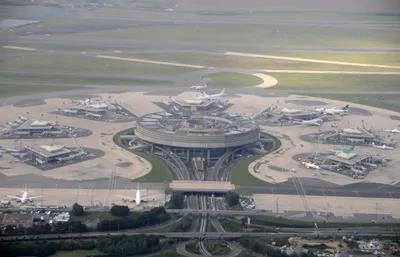 Аэропорт Парижа «Шарль де Голль». Онлайн-табло, схема терминала, отели  рядом, как добраться — Туристер.Ру