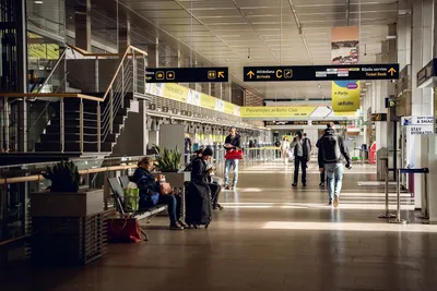 В аэропорт «Рига» можно будет добраться автобусом и рано утром, а уехать  даже после полуночи / Статья