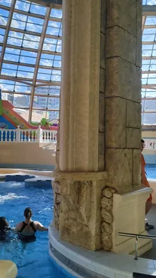 Круглый год у воды: лучшие аквапарки Московского региона
