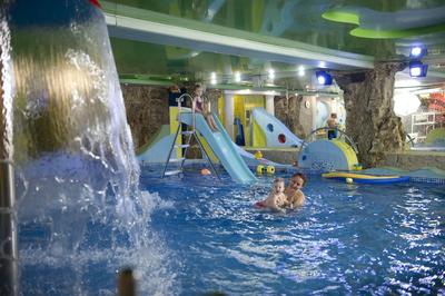 Аквапарк в Москве | Самый большой аквапарк в Москве | Комплекс водных  развлечений Мореон Ясенево