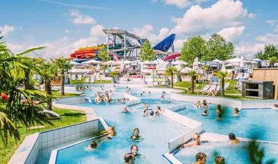 Das Tropical Islands Resort - самый большой аквапарк в мире - Dszentrum -  немецкий образовательный центр