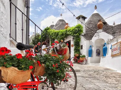 Alberobello Guide: How to visit Puglia's famous trulli town - London City  Calling