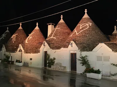 Alberobello Travel Guide - backpacks and bubbly