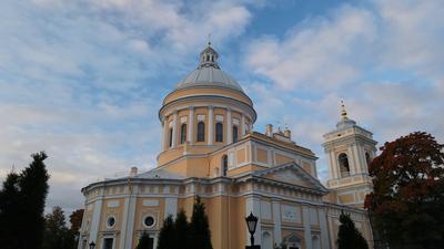 Александро-Невская Лавра: описание, история, экскурсии, точный адрес