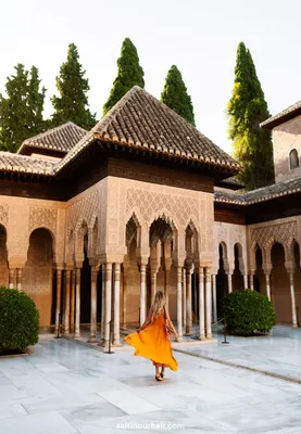 Granada. Alhambra. Interior de la Mesquita | Library of Congress