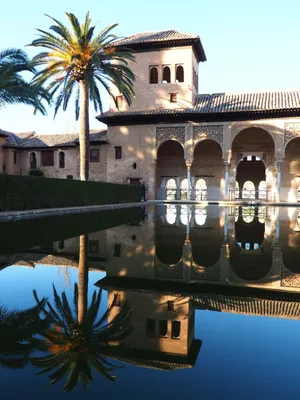 8 Curiosities of the Alhambra in Granada - Visitanddo