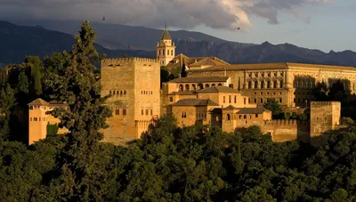 Альгамбра Дворец Гранаде Испания — стоковые фотографии и другие картинки  Гранада - Испания - Гранада - Испания, Ночь, Альгамбра - Испания - iStock