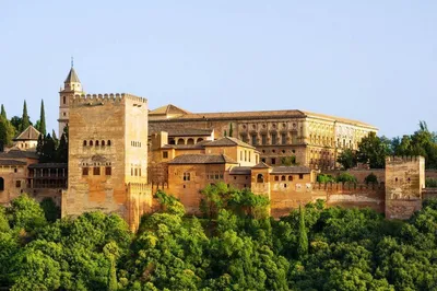 Альгамбра в Гранаде: история, фото, посещение и цена билета