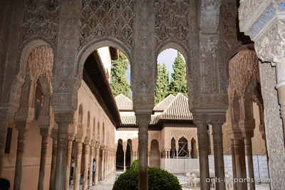 Количество посетителей Дворца Альгамбра в Гранаде снижается. Испания  по-русски - все о жизни в Испании