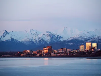Anchorage alaska summer hi-res stock photography and images - Alamy