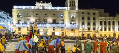 Alcoy, Spain. January 5, 2018: The City Of Alcoy Prepared To Receive Its  Magestades From The Three Kings Of The East. In The Image, The Plaza De  Espa? ? A.The Arrival Of