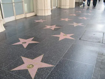 Голливуд выбрал счастливчиков на получение звезды на Аллее славы: 22 июня  2011, 08:26 - новости на Tengrinews.kz