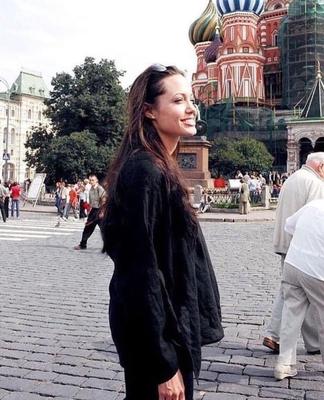 Анджелина Джоли в Москве. 2003 г | Омар Хайям и другие великие философы |  Фотострана | Пост №2316831619