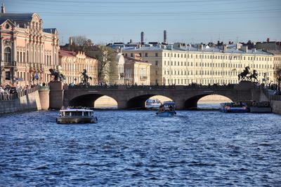 Аничков Мост В Санкт-Петербурге Фотография, картинки, изображения и  сток-фотография без роялти. Image 68672086