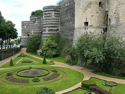 5 Reasons Angers is the Perfect University City | Study Abroad Advice |  Viva-Mundo