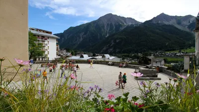 Forte di Bard, Valle d'Aosta, Italy | 夢の旅行, 美しい場所, イタリア