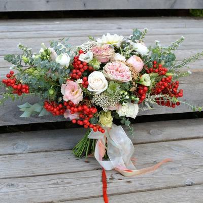 Букет невесты с ароматными пионовидными розами СВ-084 | Студия цветов Ассоль