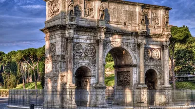 Триумфальная арка Константина. Построена в 315 году и посвящена победе  Константина над Максенцием в битве у … | Arch of constantine, Rome  photography, Roman empire