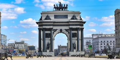 Триумфальные, охранные, Красные: 5 самых впечатляющих ворот и арок столицы