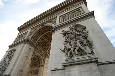 Триумфальная арка - Париж, Франция