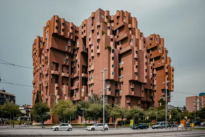 Современная архитектура Барселоны: 10 крутых зданий
