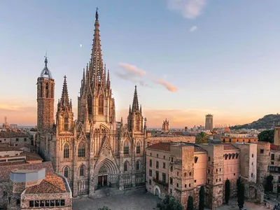 Современная архитектура Барселоны: 10 крутых зданий