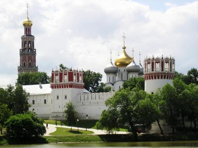 Новая московская архитектура в вынужденном поиске культурной идентичности