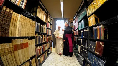 Шаг в Секретный архив Ватикана | Блог Зак Зак | КОНТ