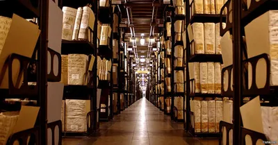 Австрийский ученый обнаружил фрагмент 1300-летней Библии в архиве Ватикана  - Азбука новостей
