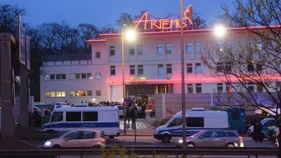 Scheinselbstständig im Bett?: Bezirk will das Großbordell „Artemis“ für  immer schließen - Halensee