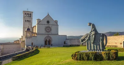 Базилика Святого Франциска в Ассизи, Италия. Фотограф Франческо Каттуто