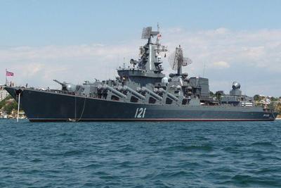 Флагман черноморского флота — ракетный крейсер \"Москва\", затонул при  буксировке в порт