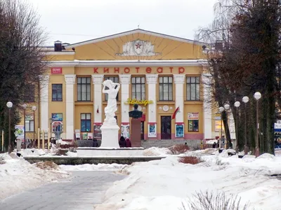 Станция Барановичи-Полесские. Вид вокзала со стороны города ночью —  Railwayz.info