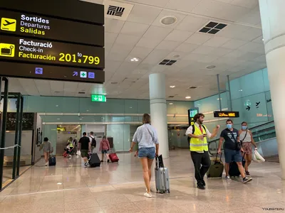 В аэропорту Барселоны появились указатели на русском языке — Викиновости