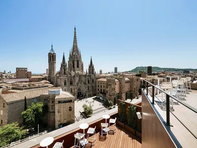 Вид Сверху Из Барселоны С Вертолета Город — стоковые фотографии и другие  картинки Барселона - Испания - Барселона - Испания, Вид с воздуха, Ландшафт  - iStock