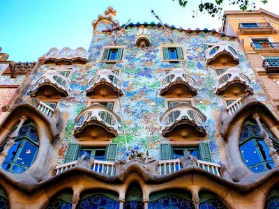Къщата Батло в Барселона – приказка от Гауди - статия за Испания